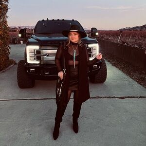 Meet your Posher, Paige